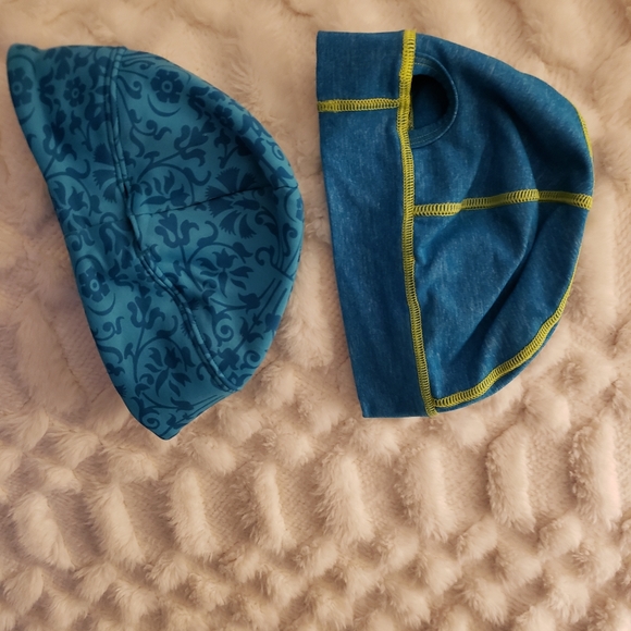 Moving Comfort running hats bundle - Picture 3 of 3